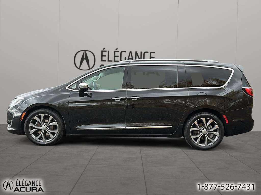 2017 Chrysler Pacifica Limited in Granby, Quebec - 8 - w1024h768px