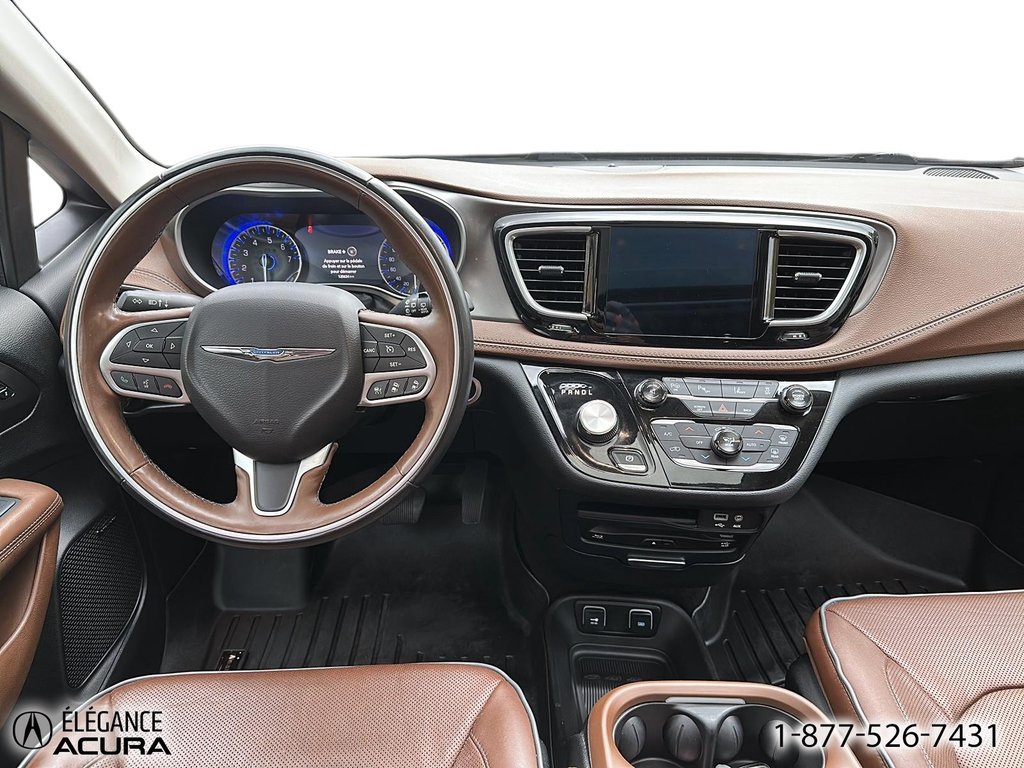 2017 Chrysler Pacifica Limited in Granby, Quebec - 14 - w1024h768px