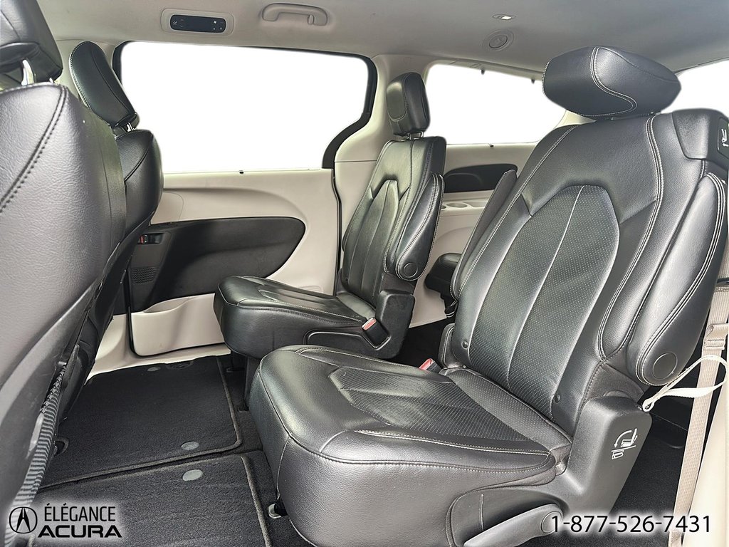 2022 Chrysler Pacifica Touring L in Granby, Quebec - 12 - w1024h768px