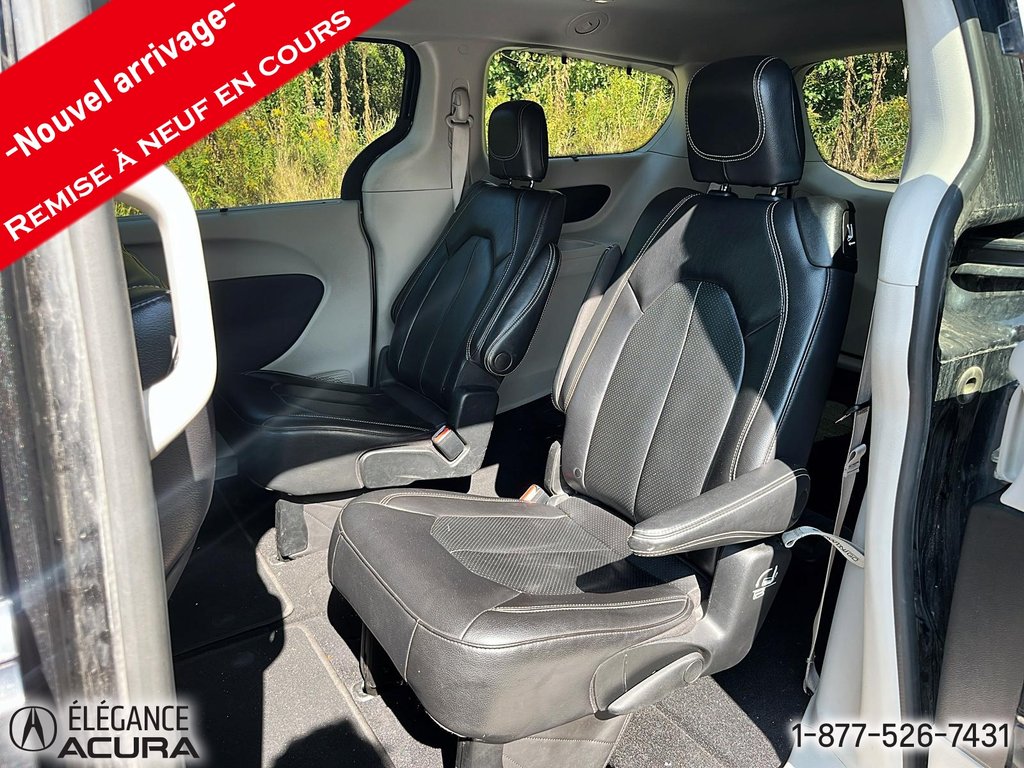 2022 Chrysler Pacifica Touring L in Granby, Quebec - 7 - w1024h768px