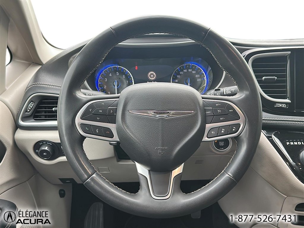 2022 Chrysler Pacifica Touring L in Granby, Quebec - 15 - w1024h768px