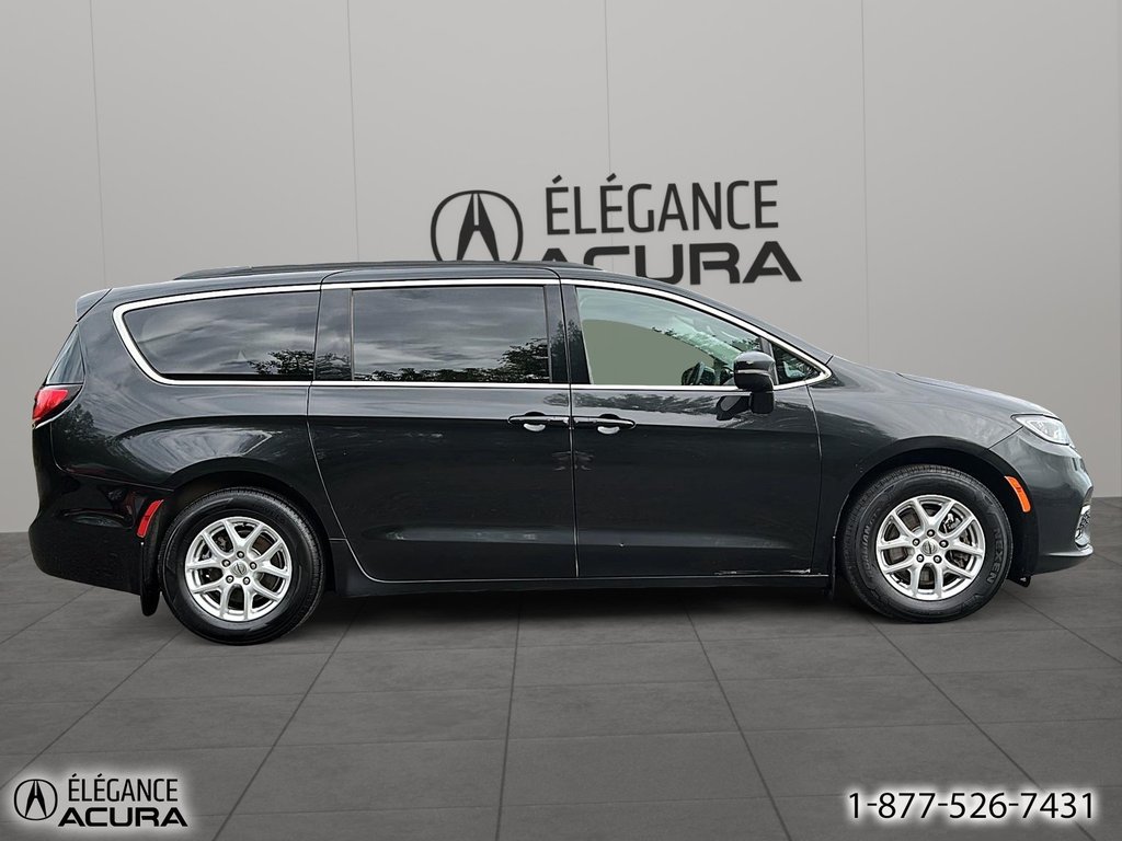 2022 Chrysler Pacifica Touring L in Granby, Quebec - 4 - w1024h768px