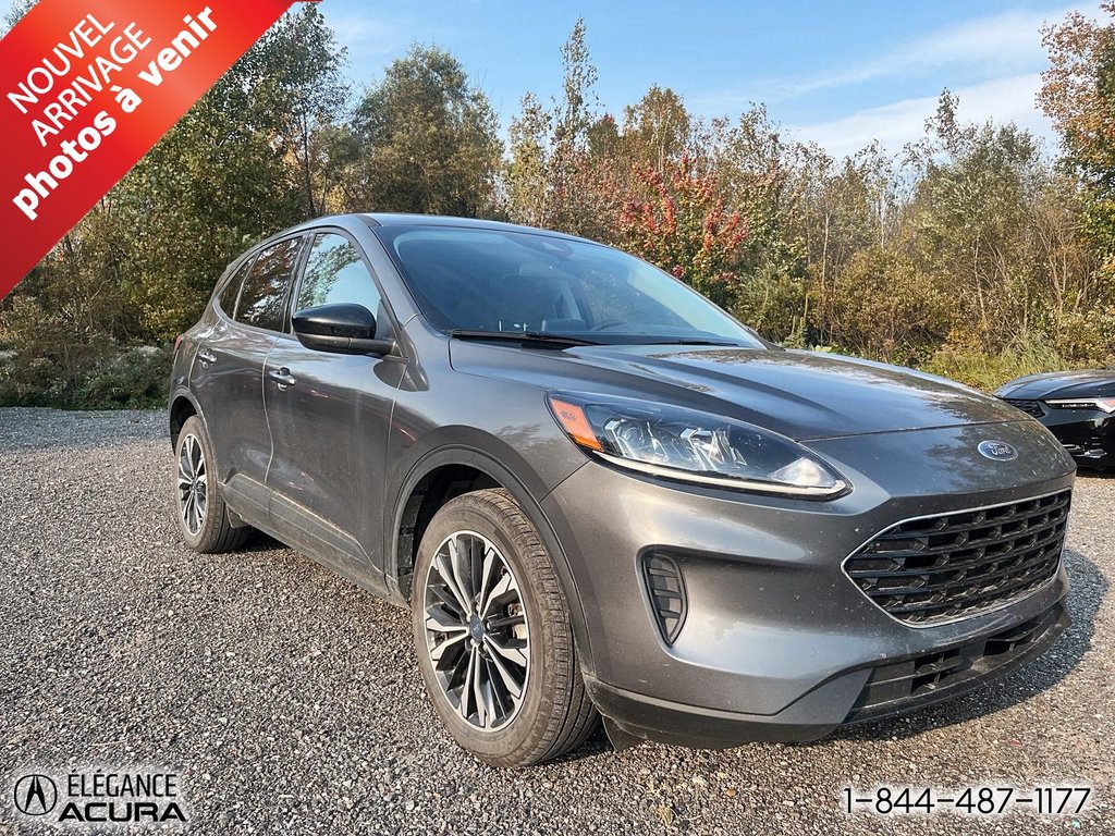 2022  Escape SE Hybrid in Granby, Quebec - 2 - w1024h768px