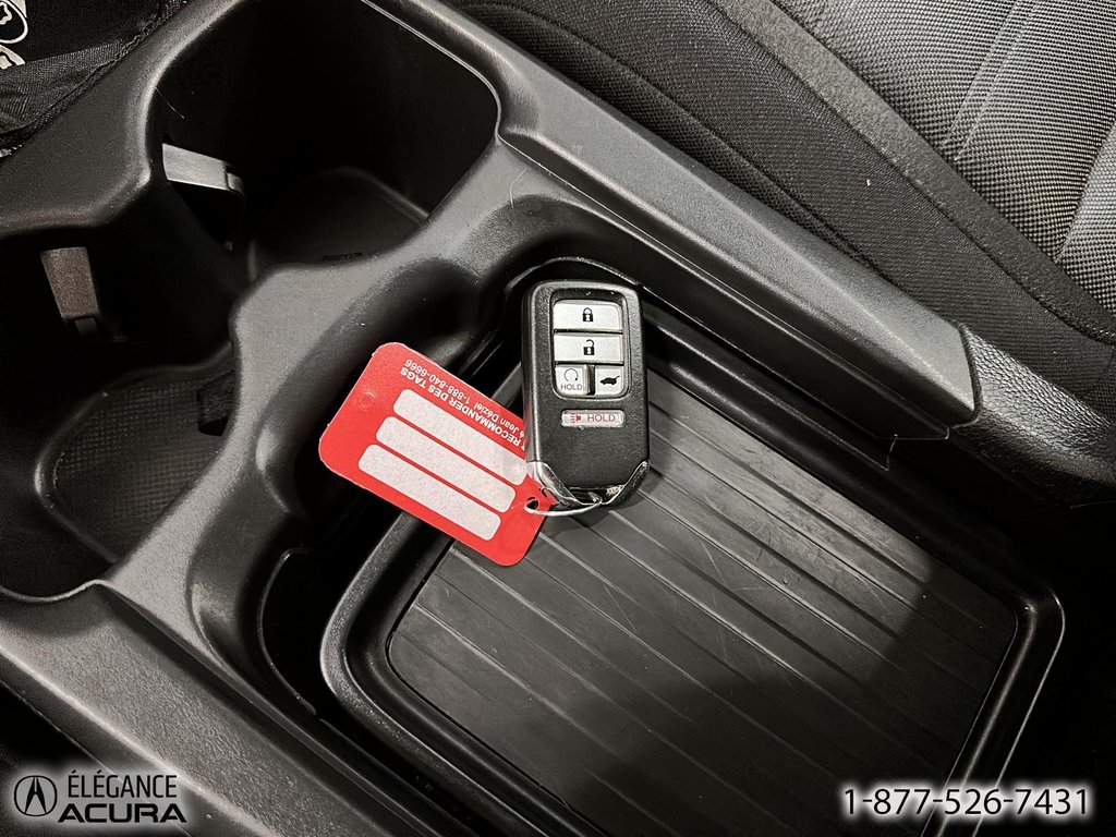 2020 Honda CR-V LX in Granby, Quebec - 19 - w1024h768px