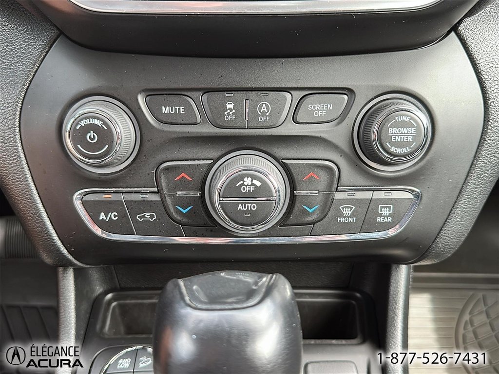 2022 Jeep Cherokee in Granby, Quebec - 17 - w1024h768px