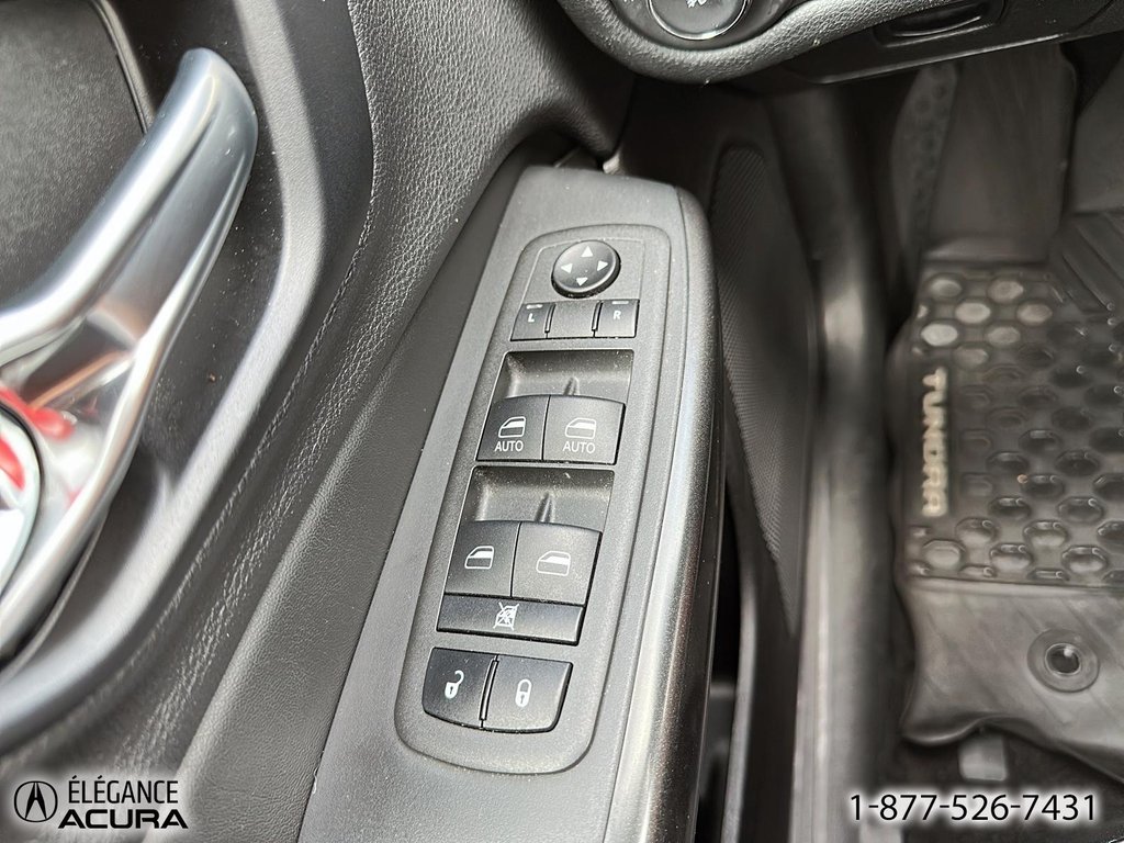 2022 Jeep Cherokee in Granby, Quebec - 14 - w1024h768px