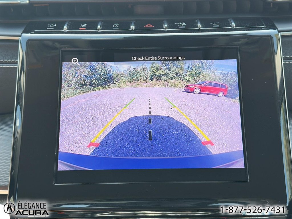 2023 Jeep Grand Cherokee L Laredo in Granby, Quebec - 22 - w1024h768px