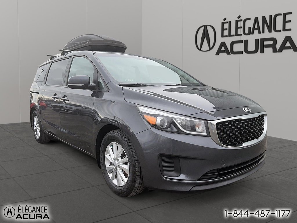 Kia Sedona  2018 à Granby, Québec - 3 - w1024h768px