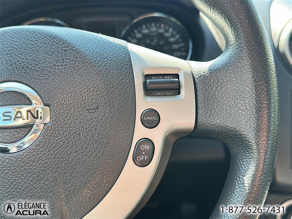 2013 Nissan Rogue S in Granby, Quebec - 21 - w1024h768px