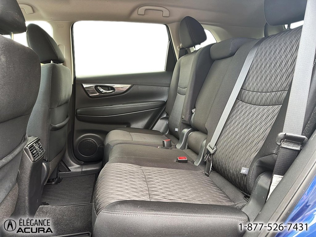 2020 Nissan Rogue in Granby, Quebec - 12 - w1024h768px