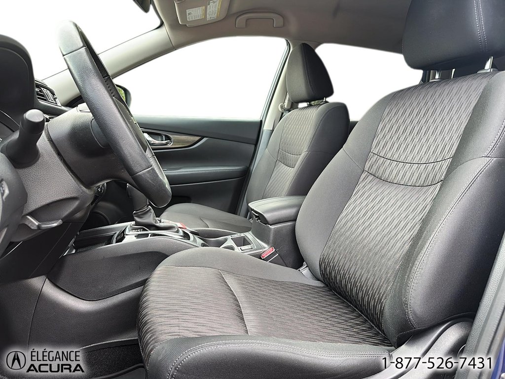 2020 Nissan Rogue in Granby, Quebec - 11 - w1024h768px