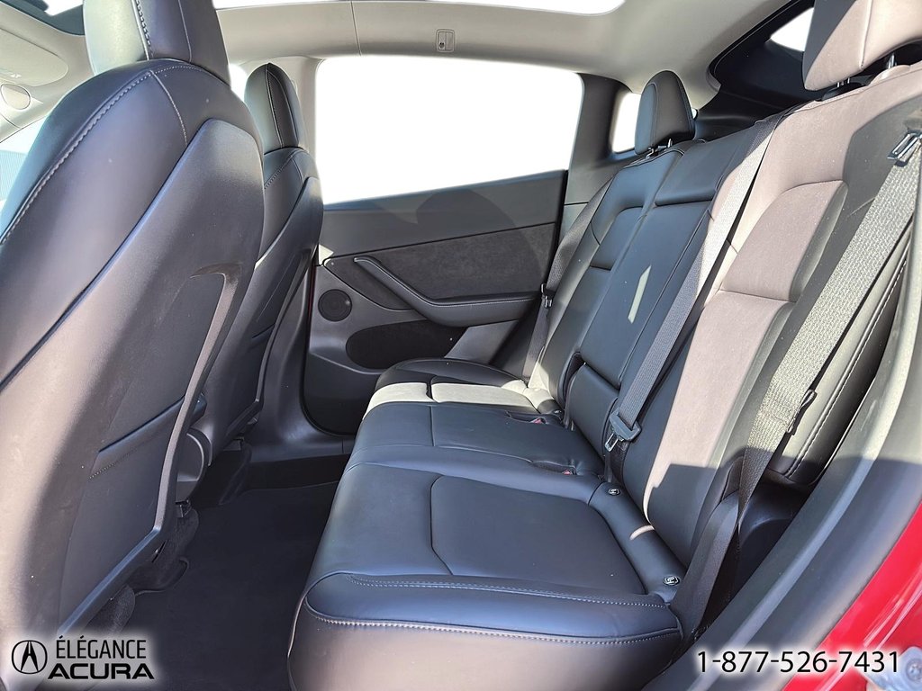 2023 Tesla Model Y Performance AWD in Granby, Quebec - 12 - w1024h768px