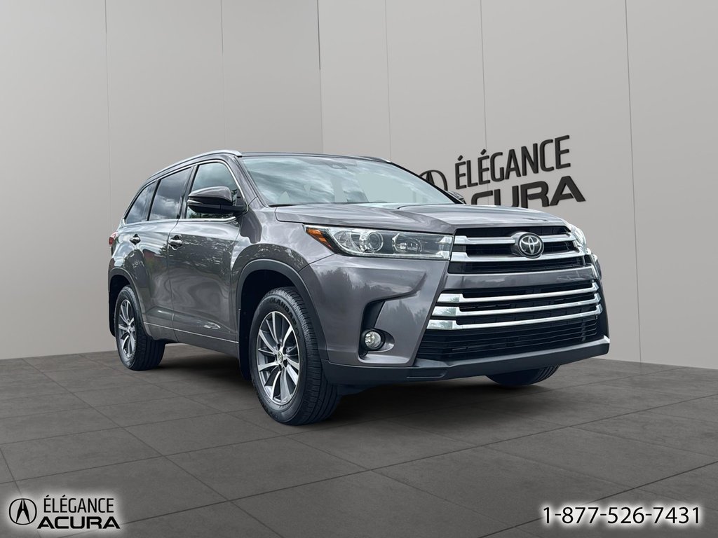 2018 Toyota Highlander XLE in Granby, Quebec - 3 - w1024h768px