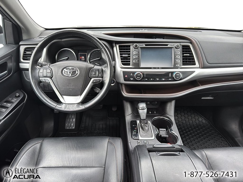 2018 Toyota Highlander XLE in Granby, Quebec - 13 - w1024h768px