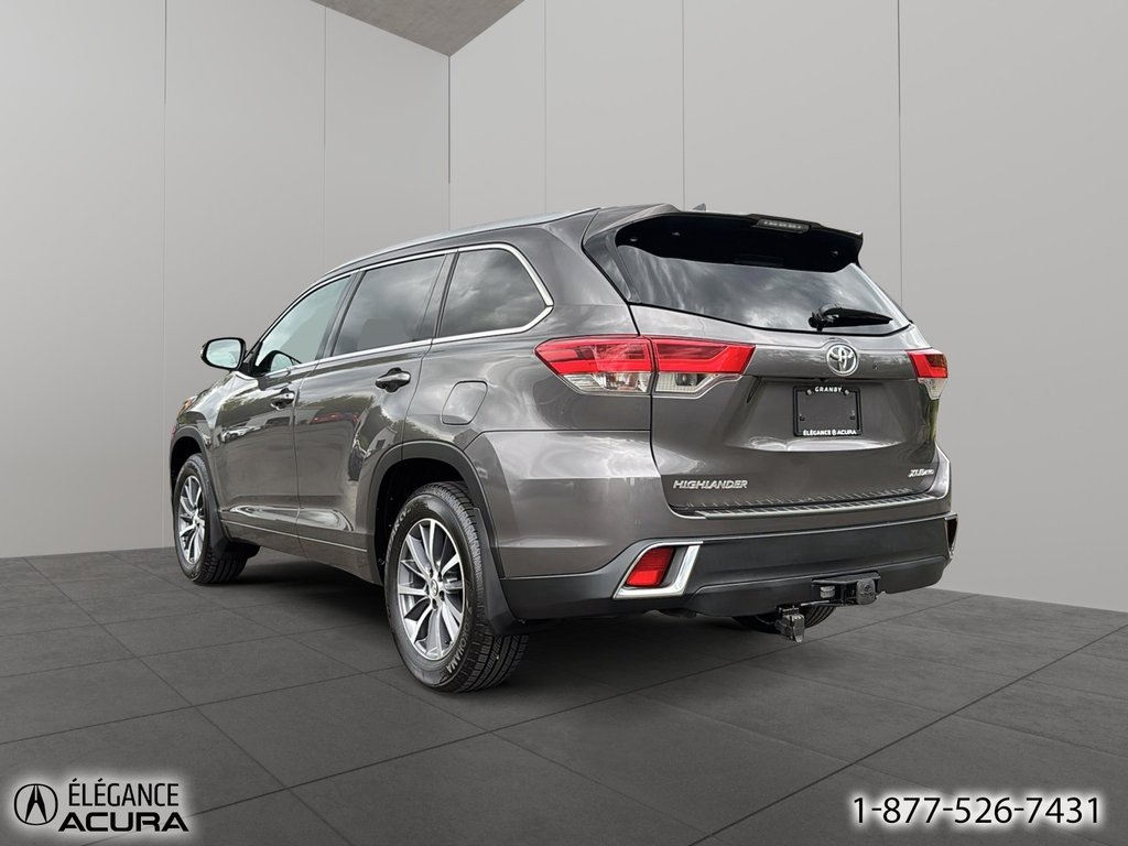 2018 Toyota Highlander XLE in Granby, Quebec - 7 - w1024h768px