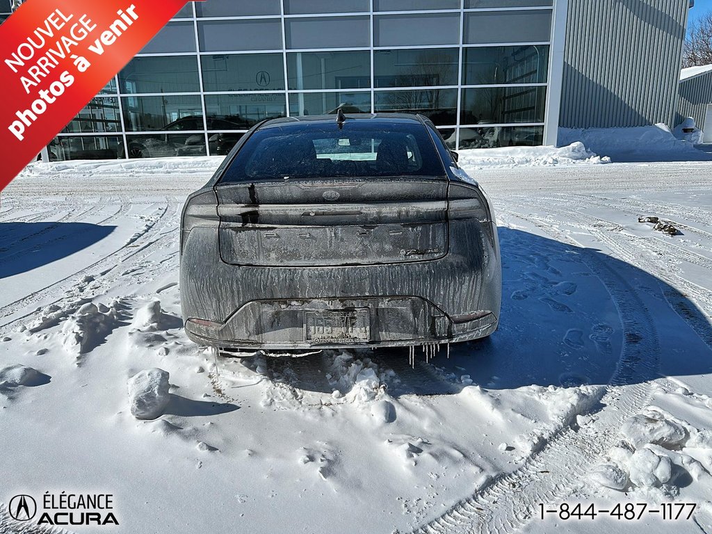 2023 Toyota PRIUS PRIME SE in Granby, Quebec - 4 - w1024h768px