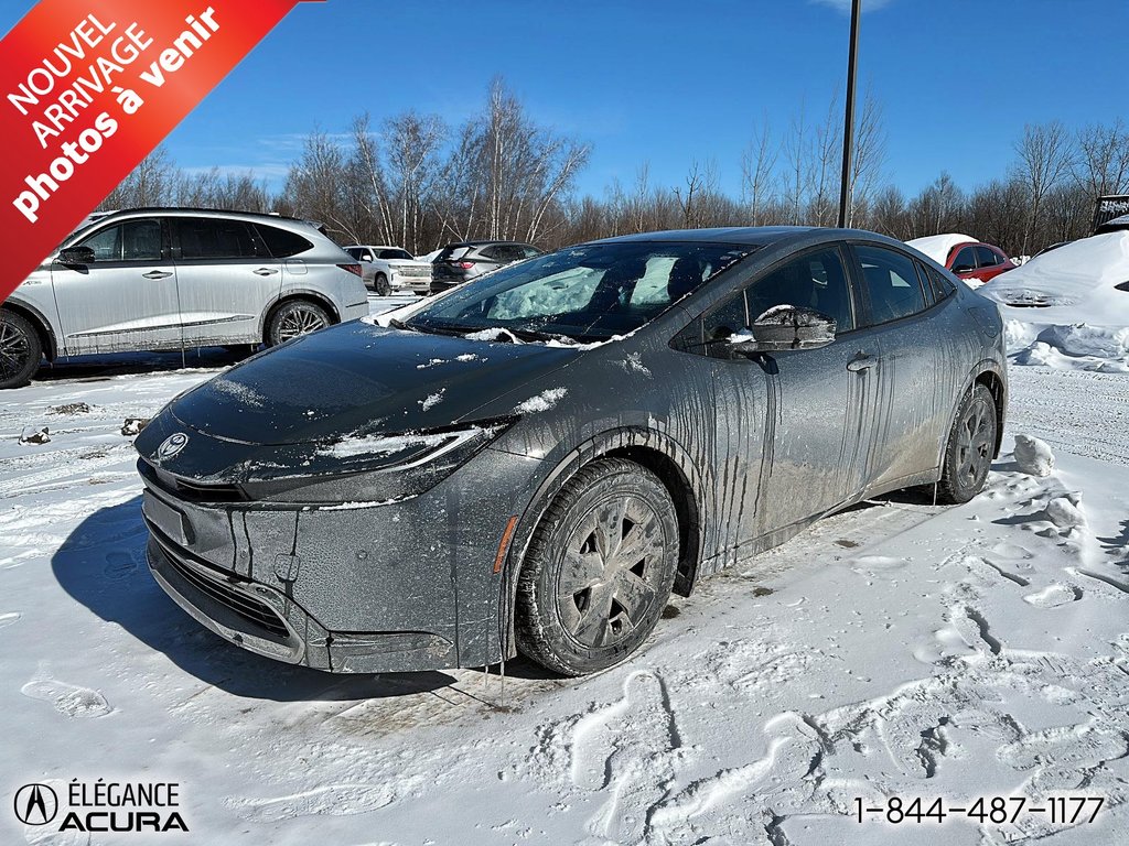 2023 Toyota PRIUS PRIME SE in Granby, Quebec - 1 - w1024h768px