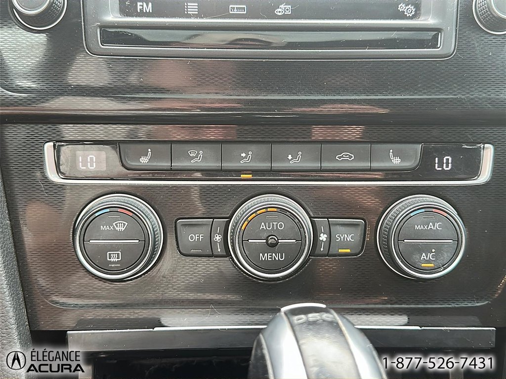 2017 Volkswagen Golf GTI Autobahn in Granby, Quebec - 16 - w1024h768px