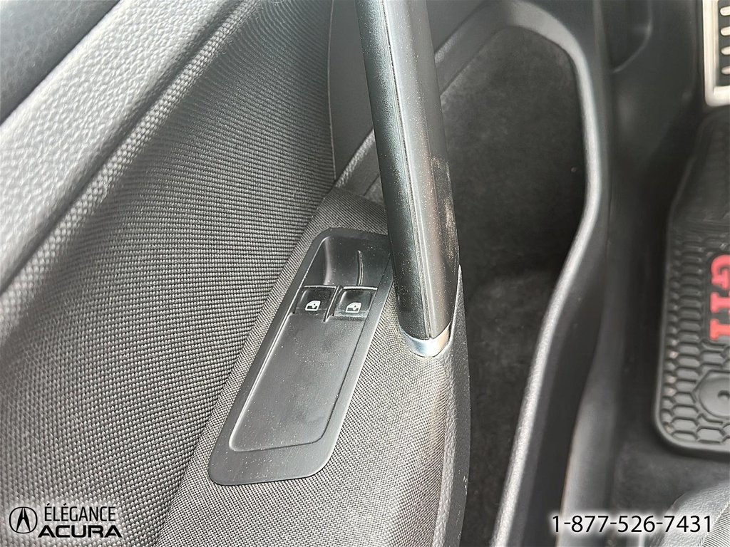 2017 Volkswagen Golf GTI Autobahn in Granby, Quebec - 13 - w1024h768px