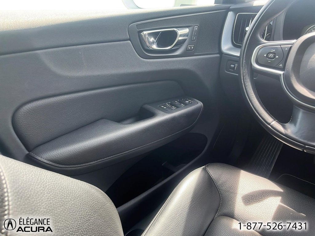 Volvo XC60 Momentum 2018 à Granby, Québec - 14 - w1024h768px