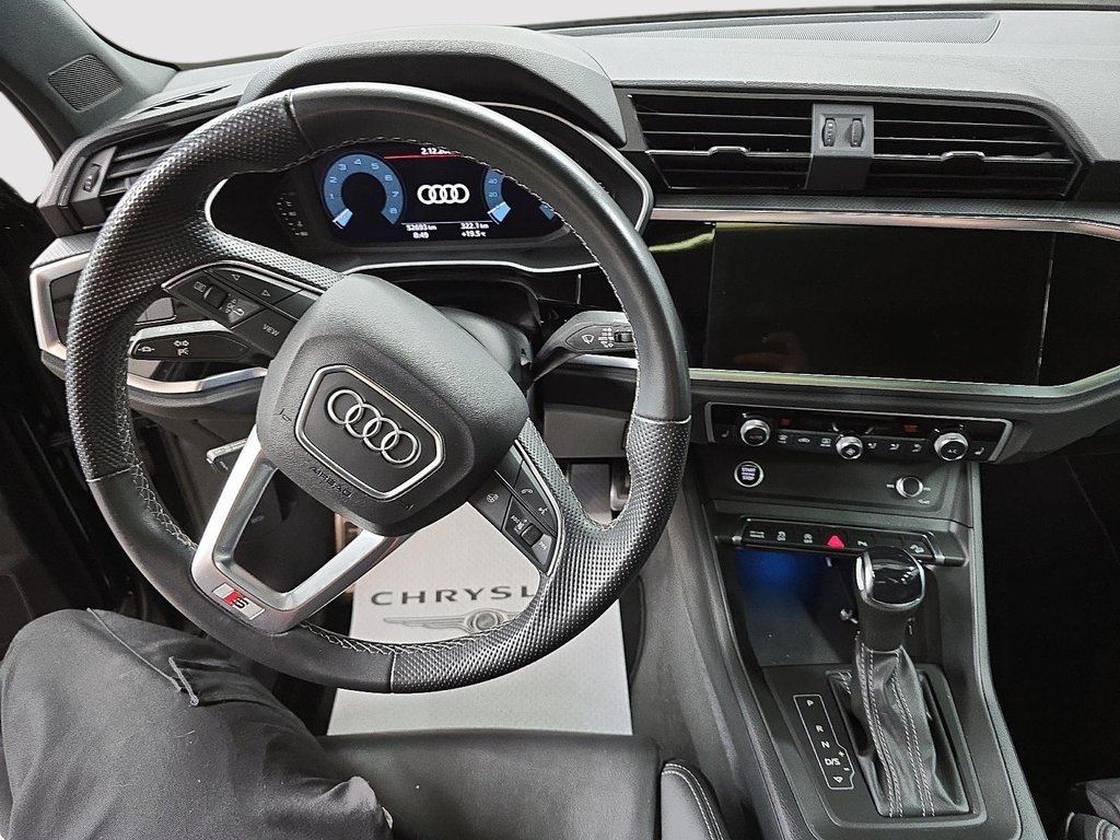 2024 Audi Q3 Progressiv Quattro S-Line in Sherbrooke, Quebec - 14 - w1024h768px