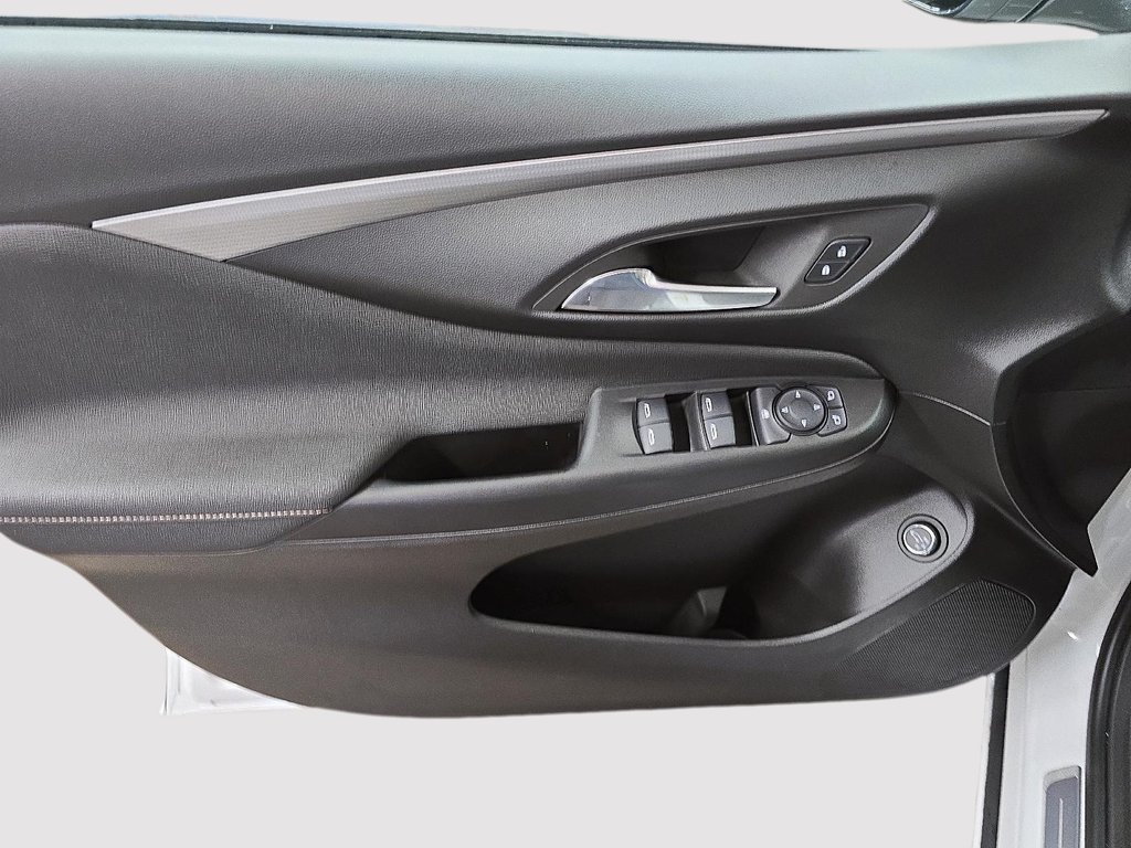 Buick Envista Avenir Cuir - Toit-Ouvrant 2025 à Sherbrooke, Québec - 11 - w1024h768px