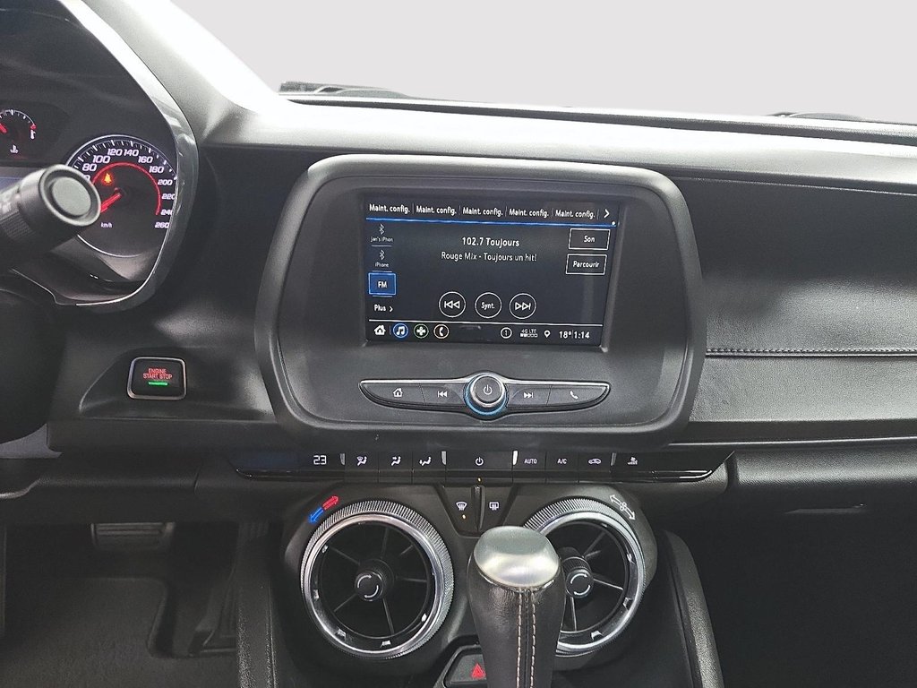 2019 Chevrolet Camaro CAMARO // 1LT // 4 CYLINDRES in Sherbrooke, Quebec - 17 - w1024h768px
