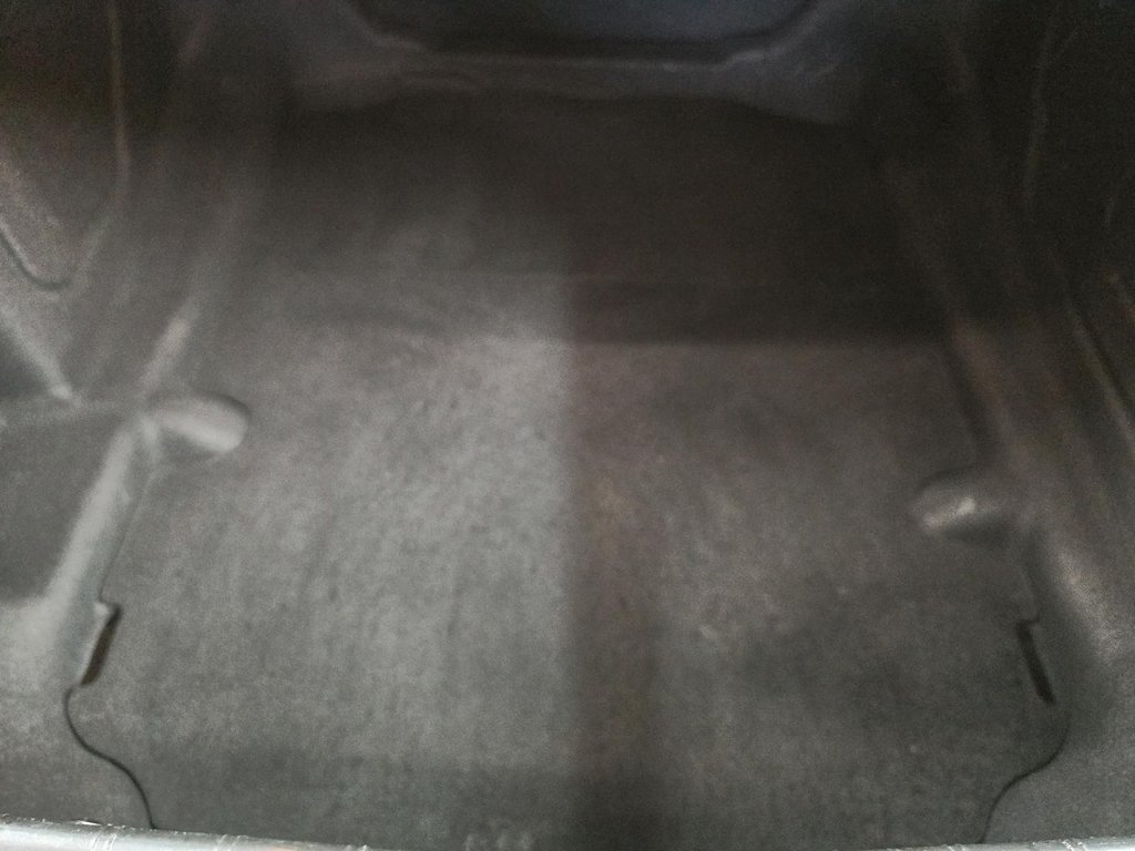 2019 Chevrolet Camaro CAMARO // 1LT // 4 CYLINDRES in Sherbrooke, Quebec - 6 - w1024h768px