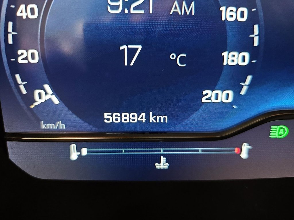 Chevrolet Silverado 1500 LT CREW CAB 4X4 // BOITE LONGUE 2023 à Sherbrooke, Québec - 12 - w1024h768px