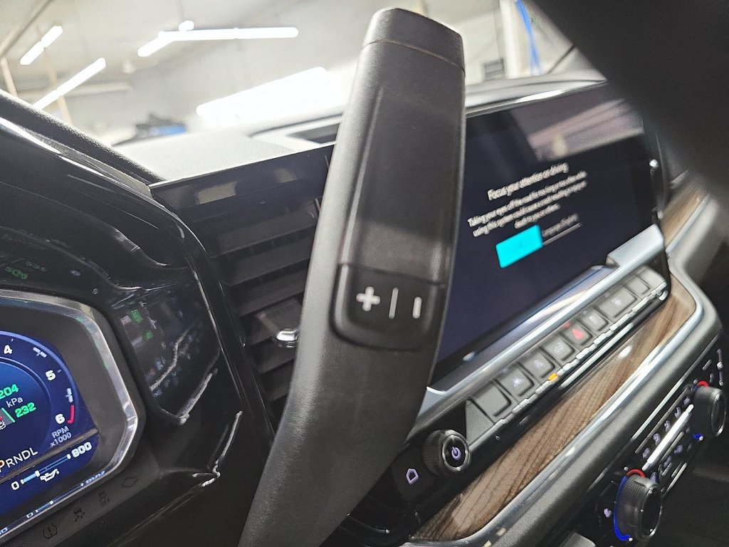 Chevrolet Silverado 1500 LT CREW CAB 4X4 // BOITE LONGUE 2023 à Sherbrooke, Québec - 14 - w1024h768px