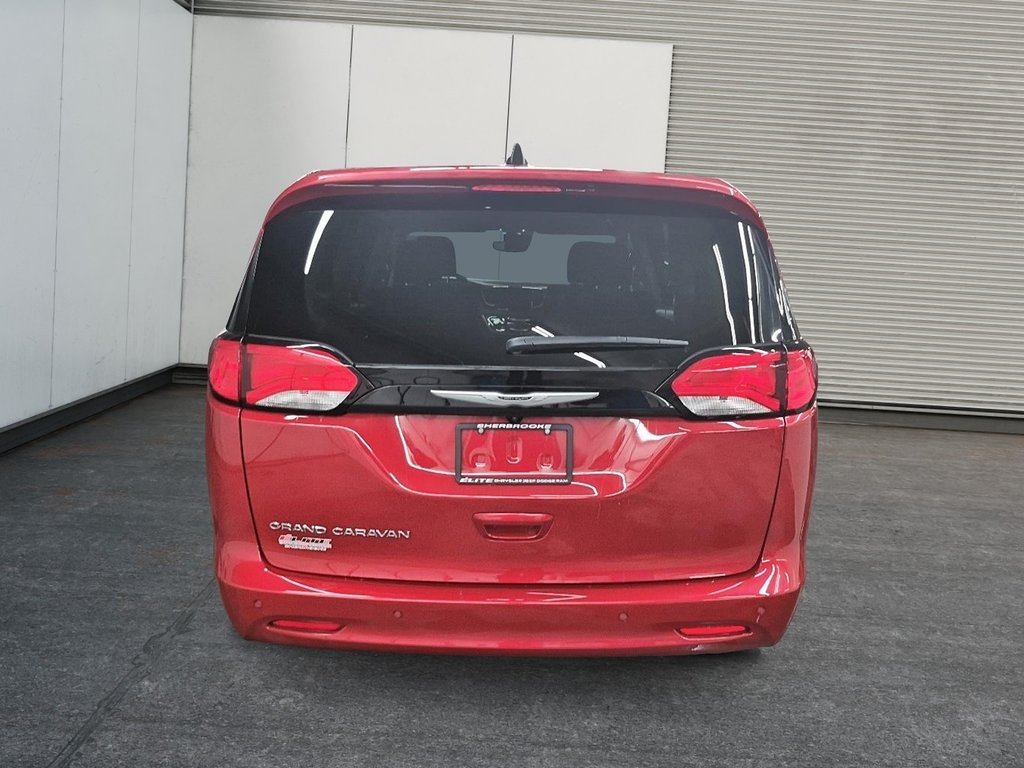 2024 Chrysler Grand Caravan SXT STOW AND GO // ENSEMBLE SÉCURITÉ in Sherbrooke, Quebec - 3 - w1024h768px