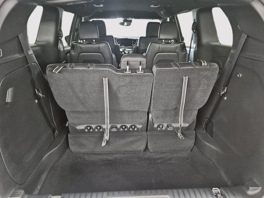 2025 Chrysler GRAND CARAVAN SXT in Sherbrooke, Quebec - 6 - w1024h768px