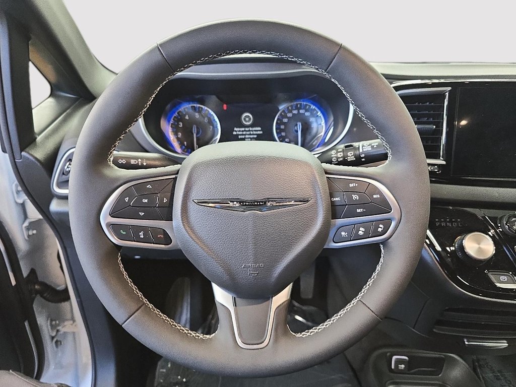 Chrysler Grand Caravan SXT 2025 à Sherbrooke, Québec - 12 - w1024h768px