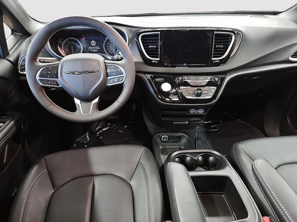 Chrysler Grand Caravan SXT 2025 à Sherbrooke, Québec - 10 - w1024h768px