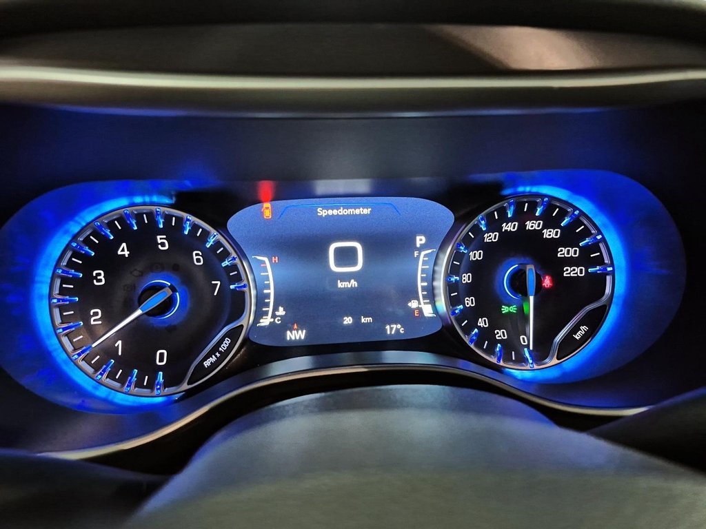 2026 Chrysler Grand Caravan SXT in St-Jean-Sur-Richelieu, Quebec - 14 - w1024h768px