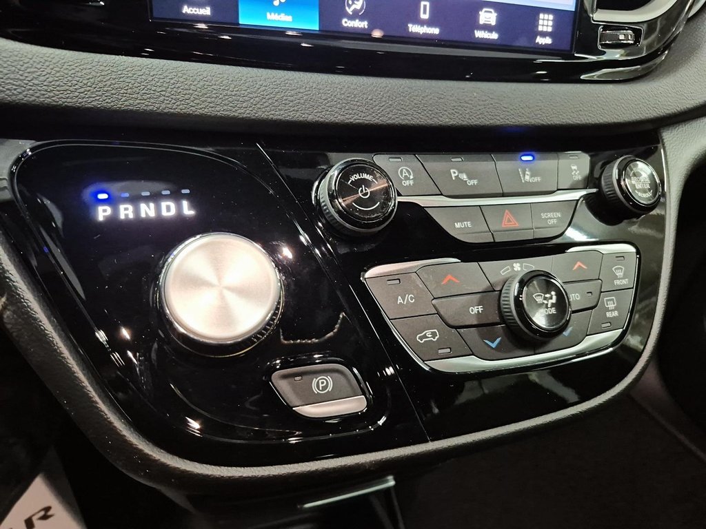 2026 Chrysler Grand Caravan SXT in St-Jean-Sur-Richelieu, Quebec - 15 - w1024h768px