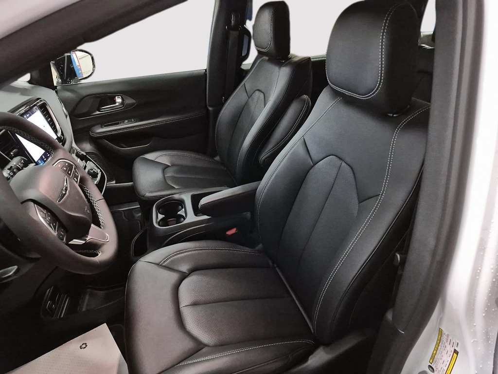 Chrysler Grand Caravan SXT 2026 à St-Jean-Sur-Richelieu, Québec - 9 - w1024h768px