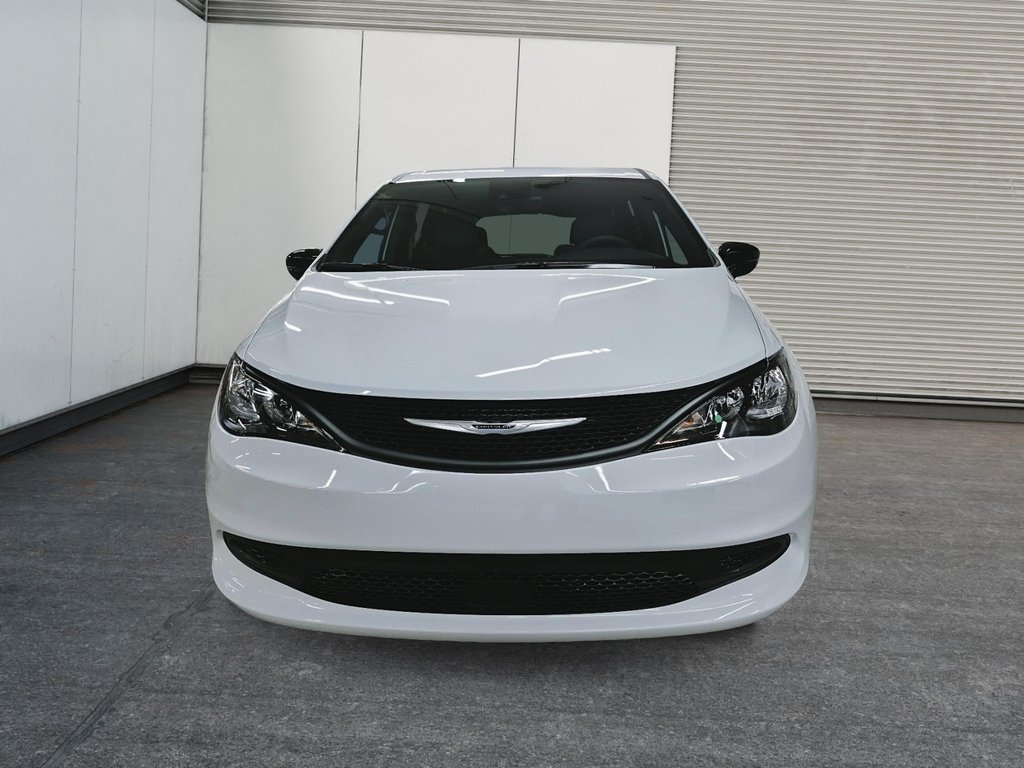 Chrysler Grand Caravan SXT 2026 à St-Jean-Sur-Richelieu, Québec - 2 - w1024h768px