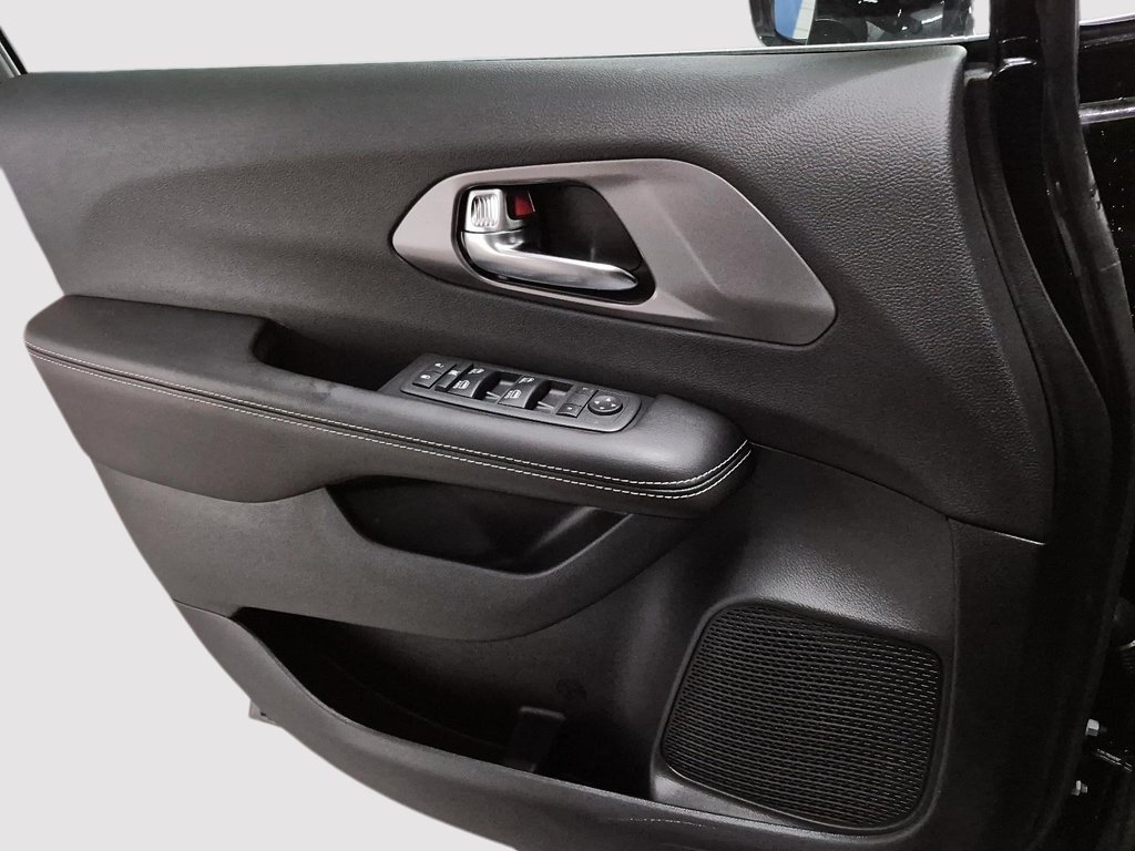 Chrysler Grand Caravan SXT 2026 à Sherbrooke, Québec - 11 - w1024h768px