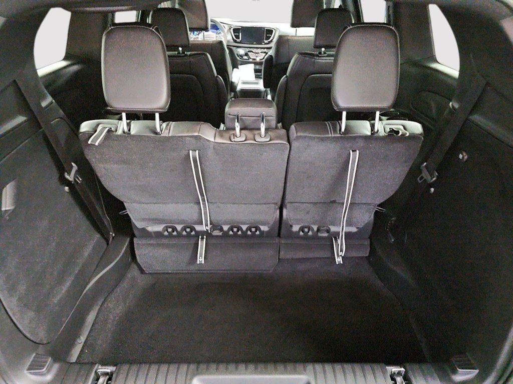 Chrysler Grand Caravan SXT 2027 à St-Jean-Sur-Richelieu, Québec - 6 - w1024h768px