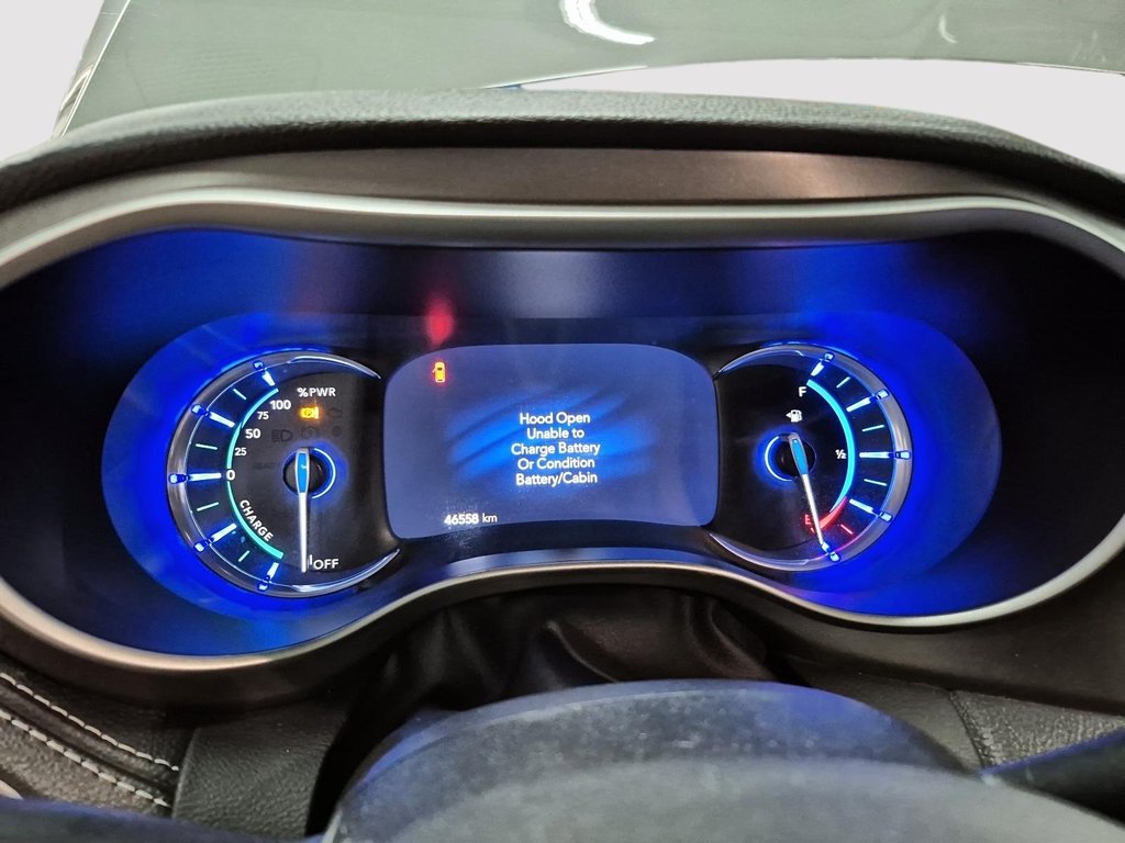 Chrysler Pacifica Hybrid TOURING-L // PLAN OR 425S ENTRETIENS 2023 à Sherbrooke, Québec - 14 - w1024h768px