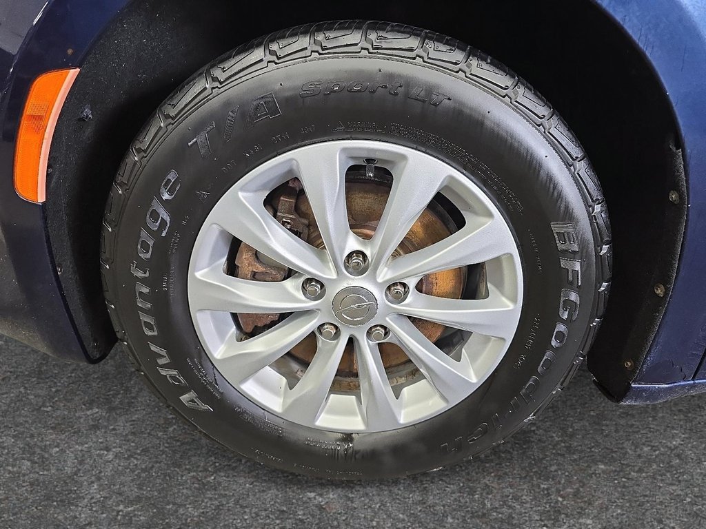 2017 Chrysler Pacifica TOURING-L // GROUPE REMORQUAGE in Sherbrooke, Quebec - 7 - w1024h768px