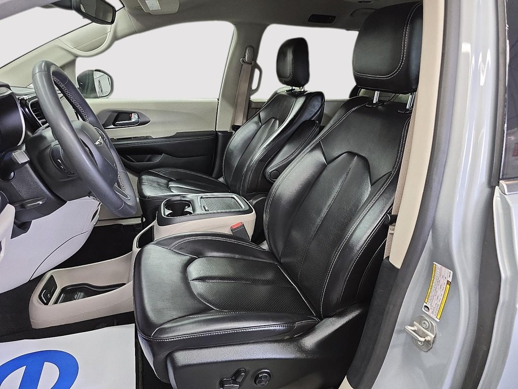 Chrysler Pacifica TOURING-L // STOW N GO 2023 à Sherbrooke, Québec - 9 - w1024h768px