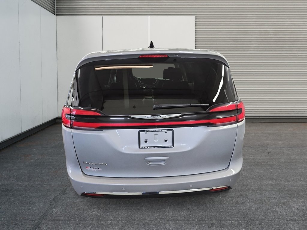 Chrysler Pacifica TOURING-L // STOW N GO 2023 à Sherbrooke, Québec - 3 - w1024h768px
