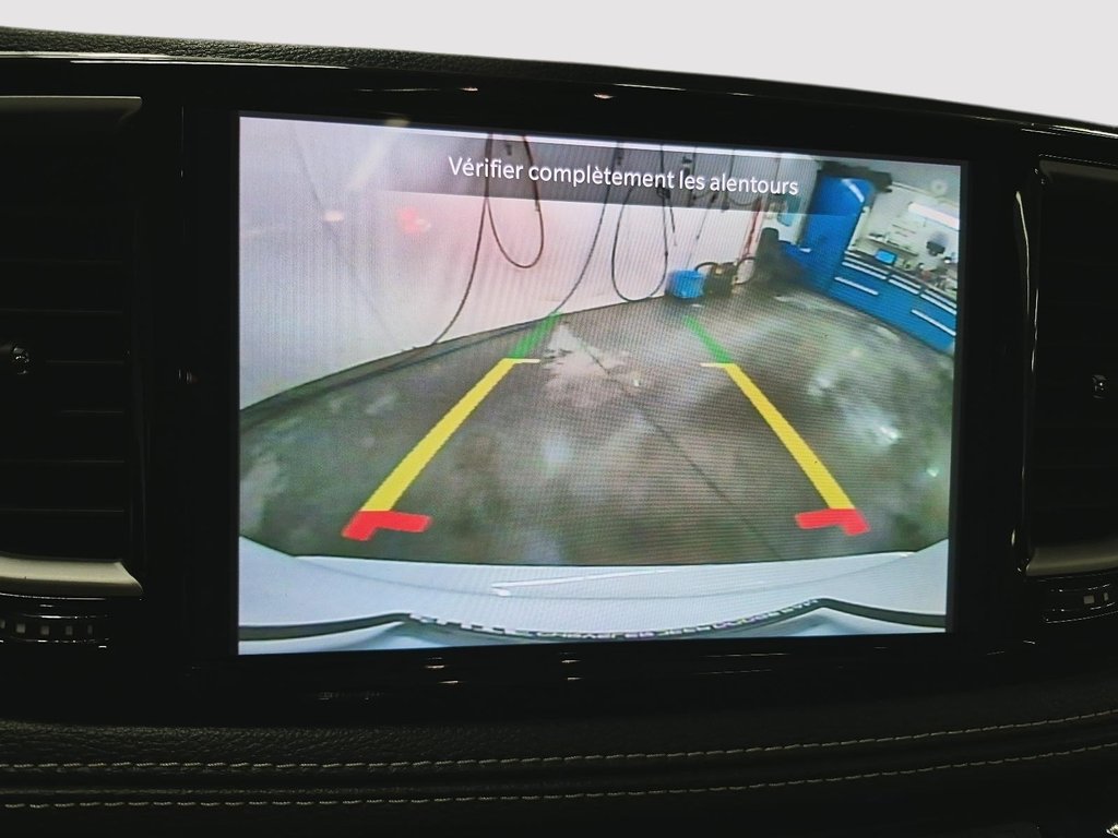 Chrysler Pacifica Touring-L Apparence S 2024 à Sherbrooke, Québec - 17 - w1024h768px