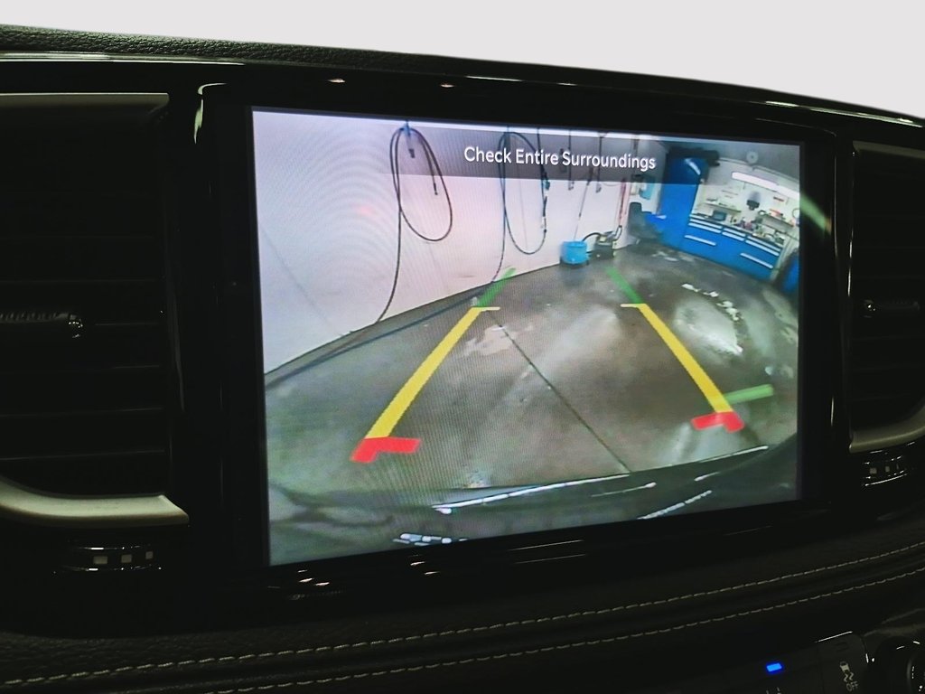 Chrysler Pacifica Touring-L Apparence S 2024 à Sherbrooke, Québec - 17 - w1024h768px