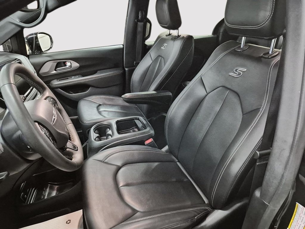 Chrysler Pacifica Touring-L Apparence S 2024 à Sherbrooke, Québec - 9 - w1024h768px