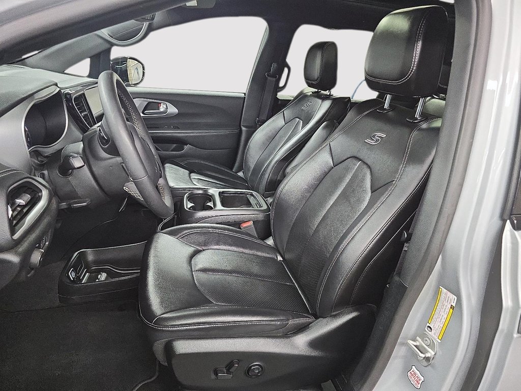 Chrysler Pacifica Touring-L Apparence S 2024 à Sherbrooke, Québec - 9 - w1024h768px