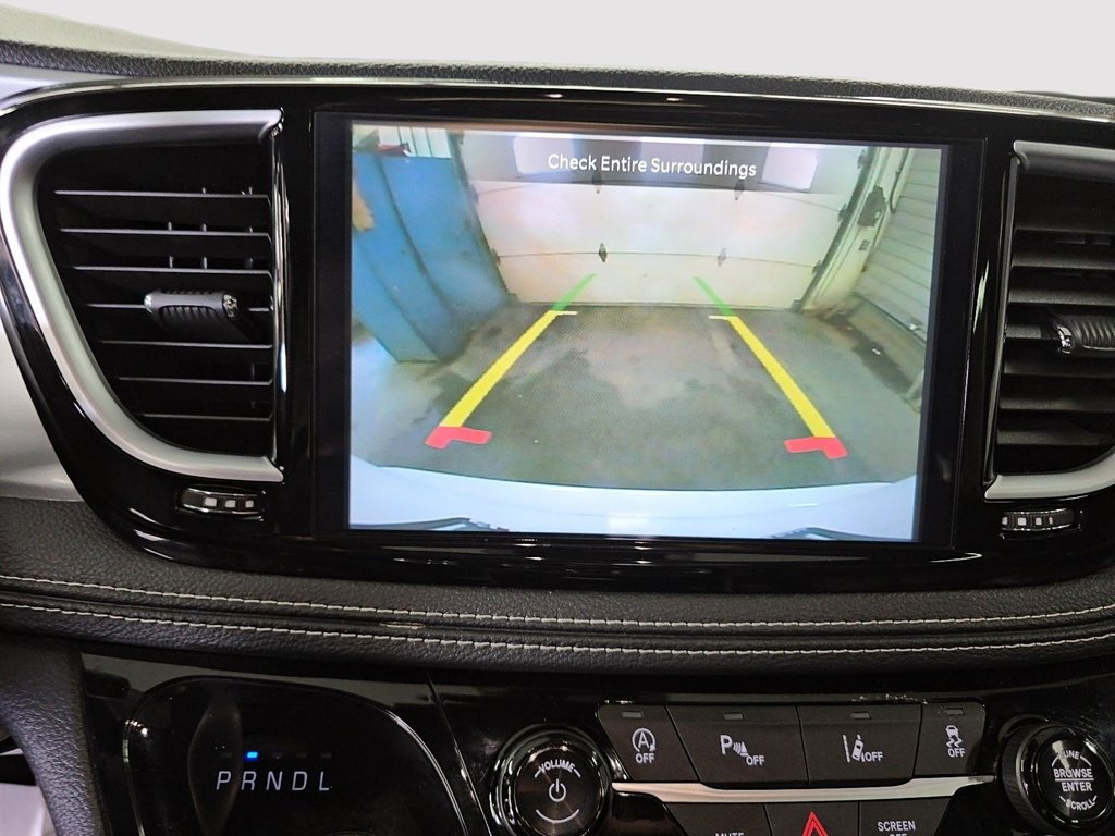 2025 Chrysler Pacifica LIMITED // 3.6L // 9 VITESSES in Sherbrooke, Quebec - 17 - w1024h768px
