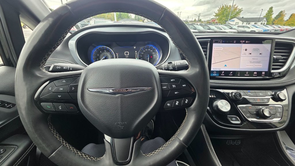 Chrysler Pacifica Limited 2025 à Sherbrooke, Québec - 13 - w1024h768px